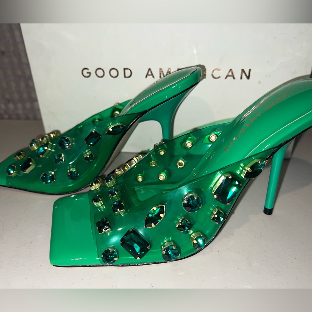 💚 NIB! Good American Jeweled Sandals - Picture 10 of 16